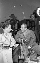 Géza von Cziffra (Mitte)