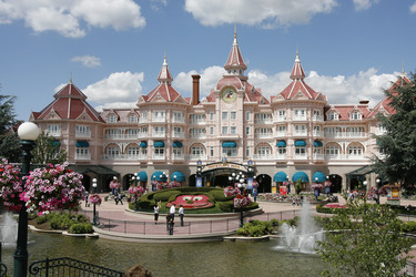 Disneyland Hotel