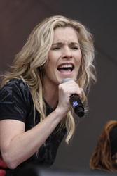 Jennifer Paige