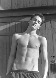 Junge in der Sonne / Boy in the Sun