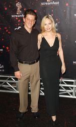 Josh Fineman, Elle Travis