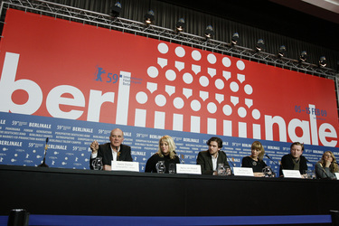 Hanns Zischler, Maria von Heland, Dan Stevens, Heike Makatsch, Kai Wessel, Judy Tossell