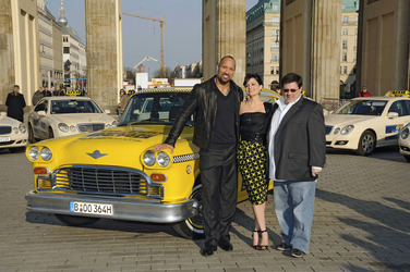 Dwayne Johnson, Carla Gugino, Andy Fickman