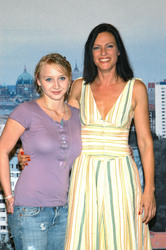 Anna-Maria Mühe, Nina Kronjäger mit Hund Cleo