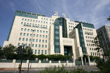Hauptsitz des MI6 bei Vauxhall Cross