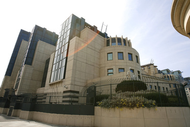 Hauptsitz des MI6 bei Vauxhall Cross