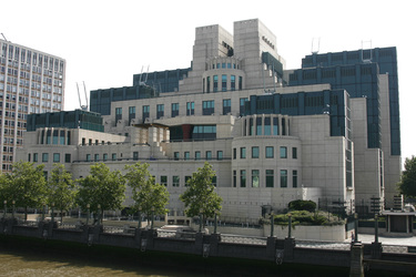 Hauptsitz des MI6 bei Vauxhall Cross