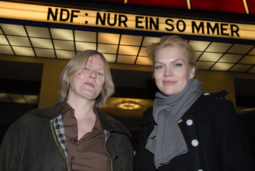 Tamara Staudt, Anna Loos