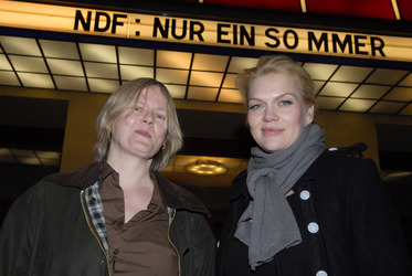Tamara Staudt, Anna Loos