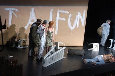 Fotoprobe 'Aufstieg und Fall der Stadt Mahagonny'