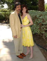 Joe Mantegna, Debra Messing