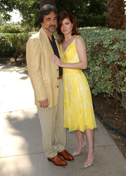 Joe Mantegna, Debra Messing