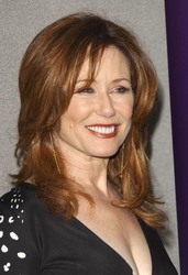 Mary McDonnell