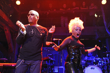 Glenn 'Doc' Murdock, Joyce 'Baby Jean' Kennedy