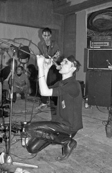 Blixa Bargeld, Mark Chung