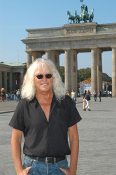 János Kóbor (Omega)