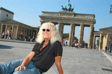 János Kóbor (Omega)