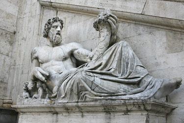 Palazzo Senatorio / Senatorenpalast