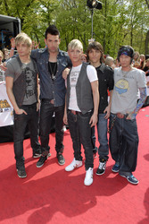 Richie Stringini, Jay Khan, Chris Watrin, Vince Thomas, Izzy Gallegos