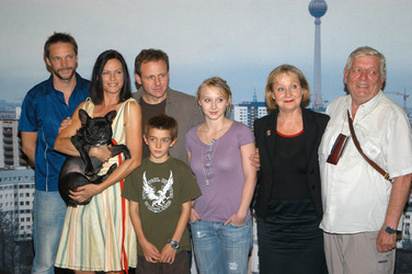 Marc Meyer(Regie), Nina Kronjäger, Cleo (Hund), Samuel Finzi, Ennio Incanova, Anna-Maria Mühe, Margot Nagel, Harald Warmbrunn