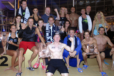 Stefan Raab und die Teilnehmer vom Turmspringen 2007