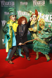 Lucy Diakowska (No Angels) mit Cast