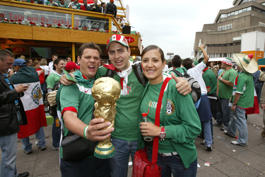 Fans aus Mexiko auf der Fanmeile am Kröpcke