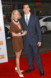 Kim Wolfe, Brandon Molale