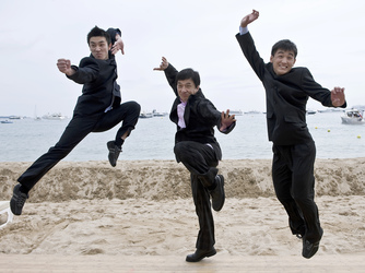 Fengchao Liu; Jackie Chan; Wenjie Wang