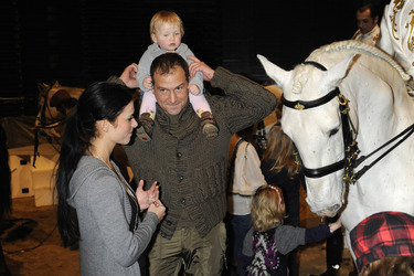 Björn Casapietra mit Anne-Sophie Wagner und Tochter Stella Cheyenne