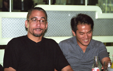Richard Biggs, Von Flores