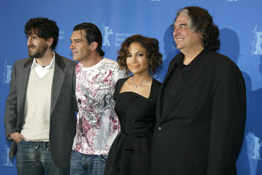 Simon Fields, Antonio Banderas, Jennifer Lopez, Gregory Nava