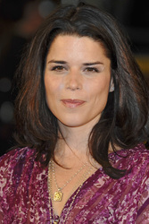 Neve Campbell