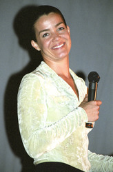Claudia Christian