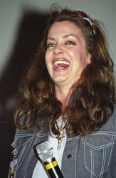 Claudia Christian
