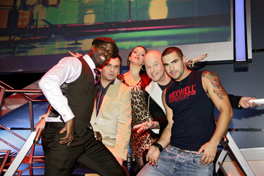 Kelechi Onyele, Dirk Elwert, Julie Pecquet, Paul Kribbe, Marco Da Silva