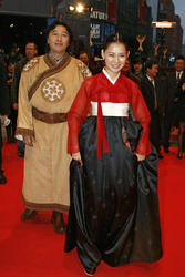 Osor Bat-Ulzii, Suh Jung