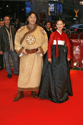 Osor Bat-Ulzii, Suh Jung