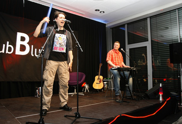 Nico Walser, Wolfgang Grieger