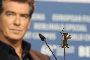 Pierce Brosnan und Berlinale Bär