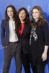 Rebecca Hall, Catherine Keener, Amanda Peet