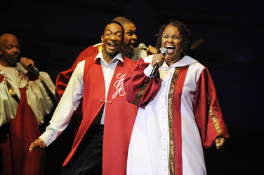 Harlem Gospel Singers & Queen Esther Marrow