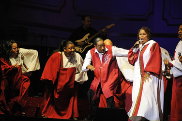 Harlem Gospel Singers & Queen Esther Marrow