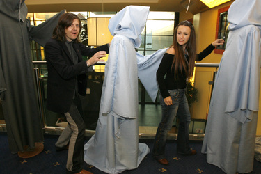 John Kelly, Maite Itoiz