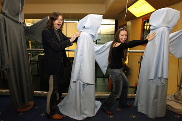 John Kelly, Maite Itoiz