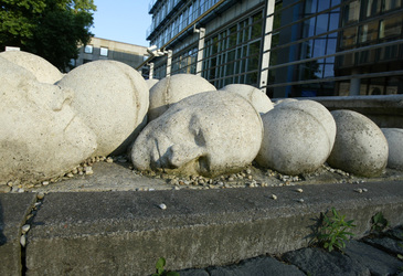 Kopfsteinpflaster von Timm Ulrichs