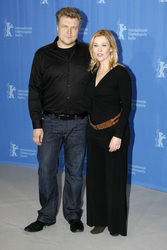 Petri Kotwica, Outi Mäenpää