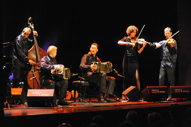 Carel Kraayenhof & Sexteto Canyengue