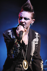 Elly Jackson (La Roux)