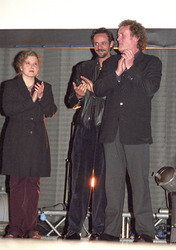Jennifer Lien, Alexander Siddig, Com Meaney